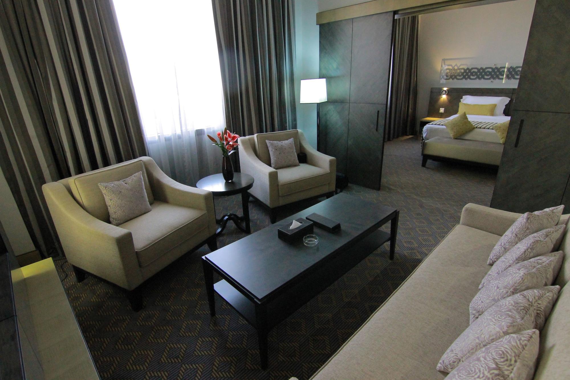 Ayla Bawadi Hotel Ал Айн Екстериор снимка